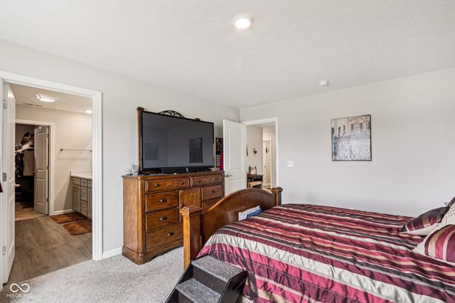 1944 Fairmount Drive, Greenfield, IN 46140