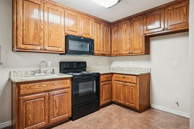 6707 US 287 Highway, Arlington, TX 76001