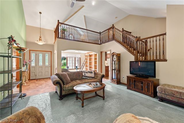 6340 Mallard Creek Run, Lorain, OH 44053