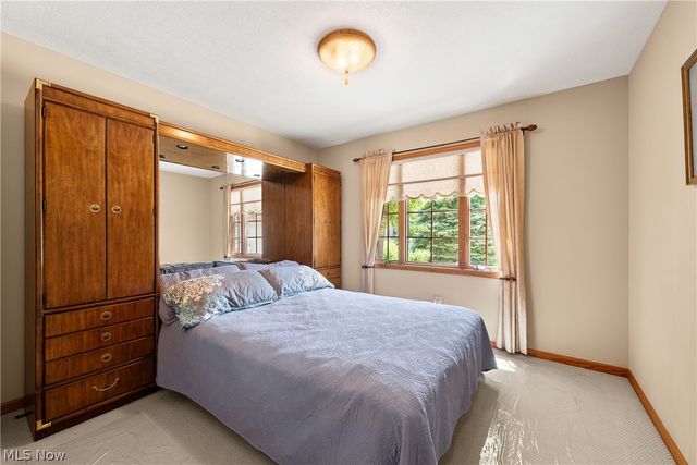 6340 Mallard Creek Run, Lorain, OH 44053
