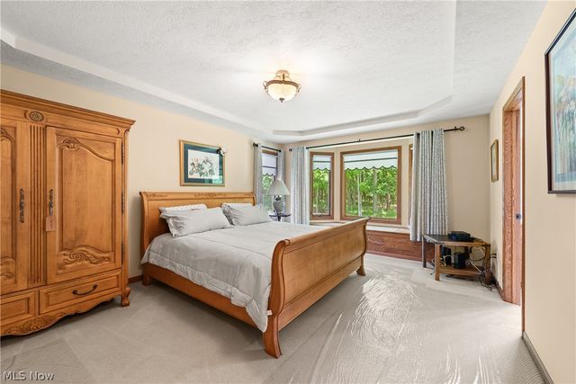 6340 Mallard Creek Run, Lorain, OH 44053