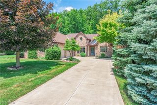 6340 Mallard Creek Run, Lorain, OH 44053
