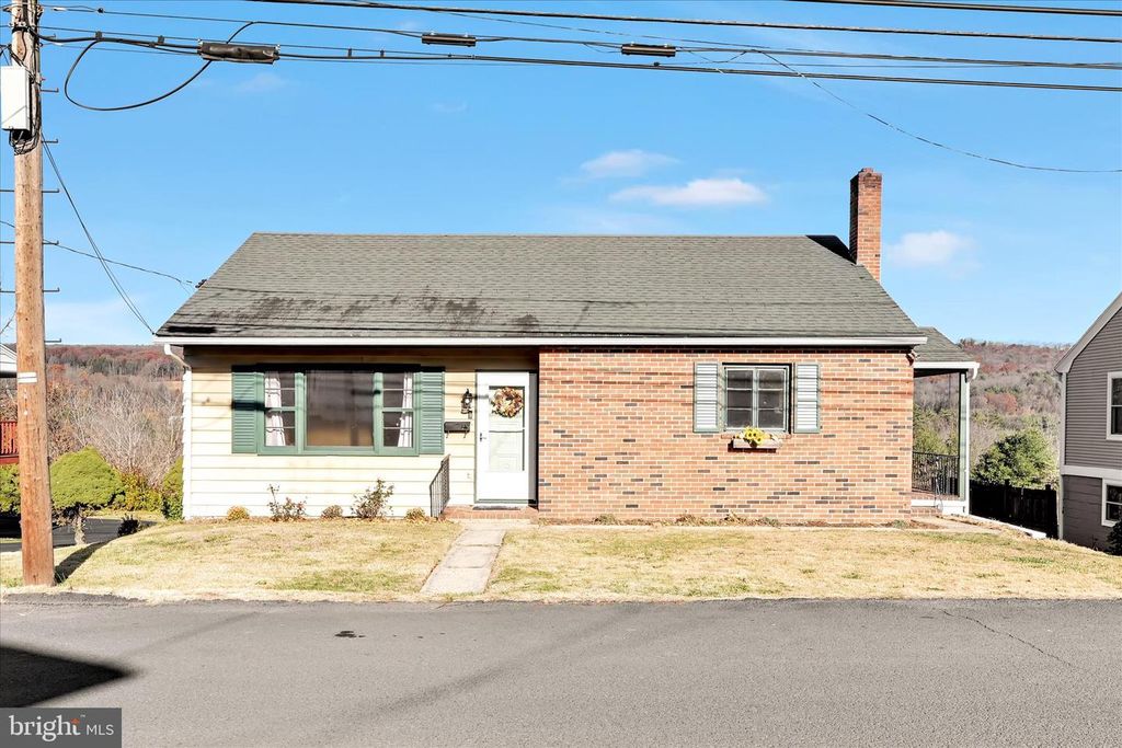 229 GROVE ST, Orwigsburg, PA 17961