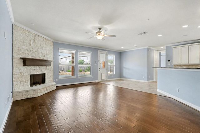2419 Malaga Lane, League City, TX 77573