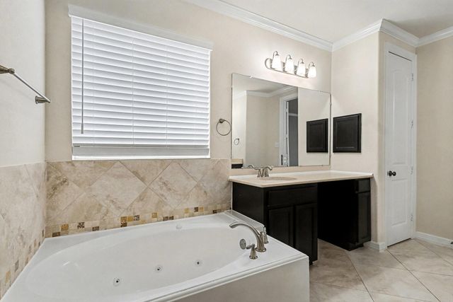2419 Malaga Lane, League City, TX 77573