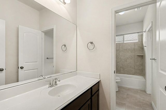 2419 Malaga Lane, League City, TX 77573