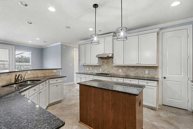 2419 Malaga Lane, League City, TX 77573