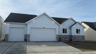 1877 N MANTLE WAY #402, Tooele, UT 84074