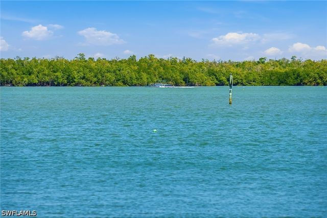 1792 Piedmont CT, Marco Island, FL 34145