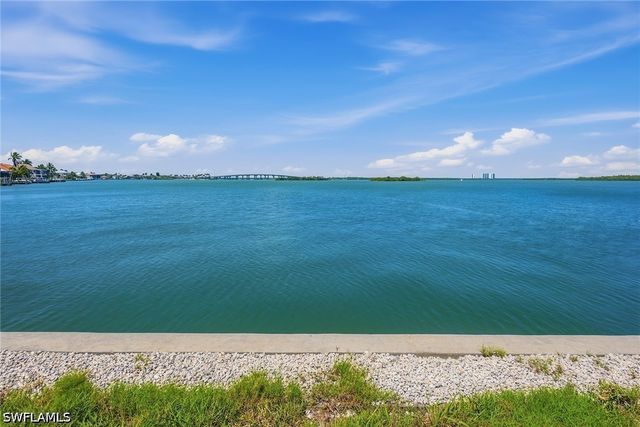 1792 Piedmont CT, Marco Island, FL 34145