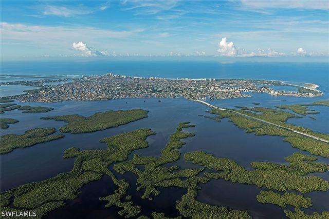 1792 Piedmont CT, Marco Island, FL 34145