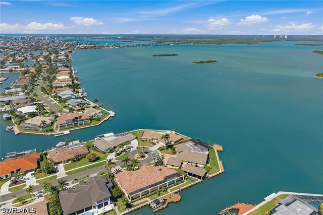 1792 Piedmont CT, Marco Island, FL 34145