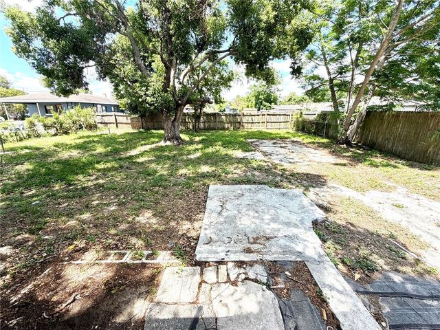 139 AVENUE G SE, Winter Haven, FL 33880
