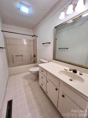 628 Breckenridge Road, Kannapolis, NC 28083