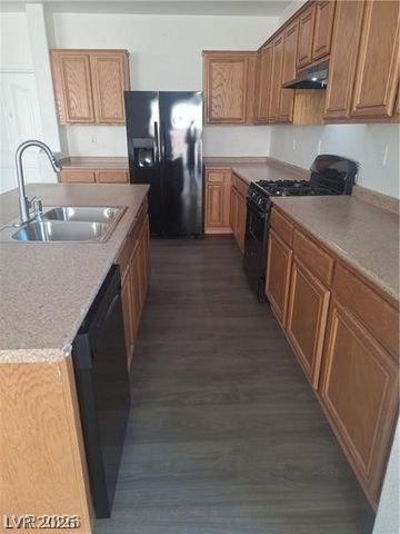 304 Raptors View Avenue, North Las Vegas, NV 89031