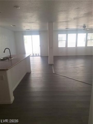 304 Raptors View Avenue, North Las Vegas, NV 89031