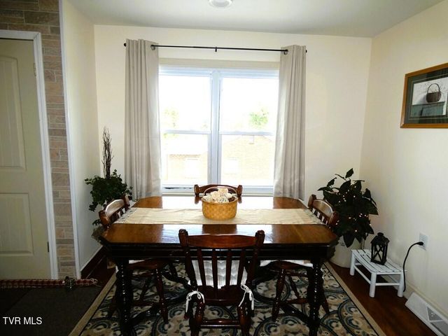 855 Goolsby Street, Marion, VA 24354