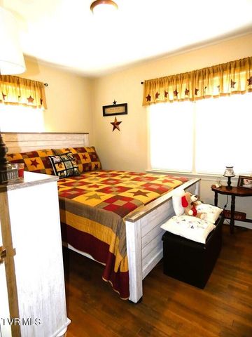 855 Goolsby Street, Marion, VA 24354