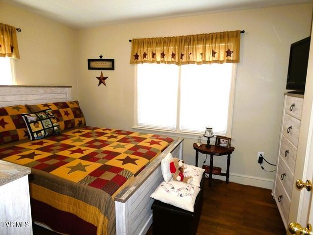 855 Goolsby Street, Marion, VA 24354