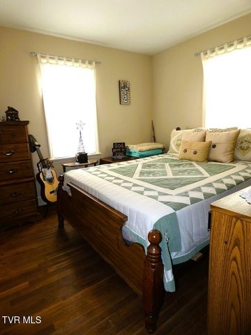 855 Goolsby Street, Marion, VA 24354