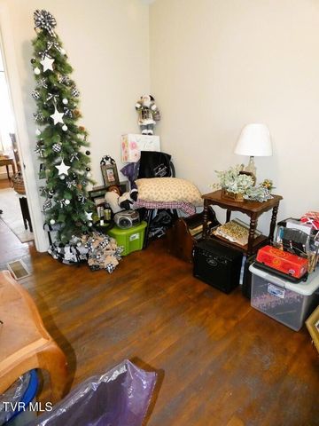 855 Goolsby Street, Marion, VA 24354