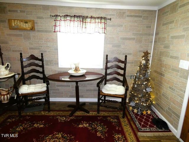 855 Goolsby Street, Marion, VA 24354