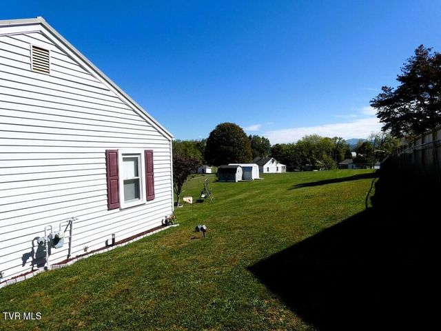 855 Goolsby Street, Marion, VA 24354