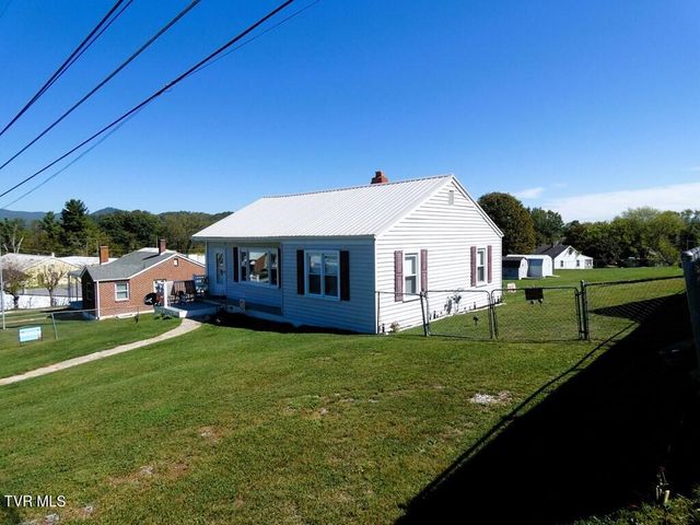 855 Goolsby Street, Marion, VA 24354