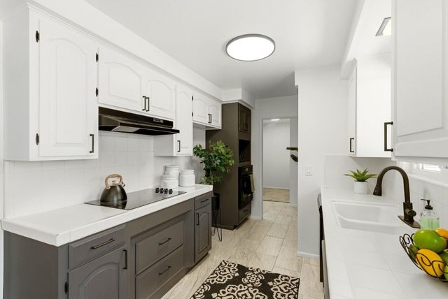 651 San Tomas Way, Salinas, CA 93901