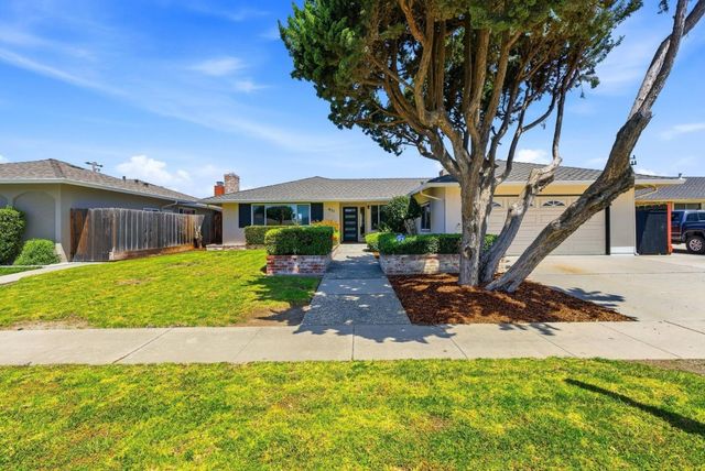 651 San Tomas Way, Salinas, CA 93901