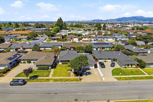651 San Tomas Way, Salinas, CA 93901