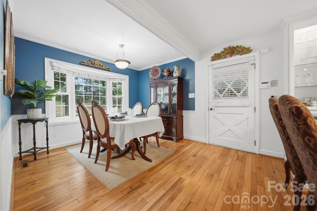 1756 12th Street Drive NW, Hickory, NC 28601