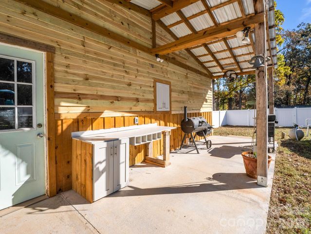 187 E High Road, Bostic, NC 28018