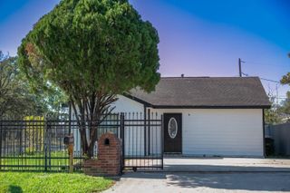 4803 Robertson Street, Houston, TX 77009