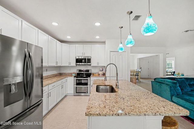 120 Tate Court SE, Palm Bay, FL 32909