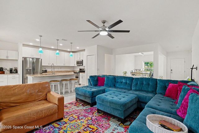 120 Tate Court SE, Palm Bay, FL 32909