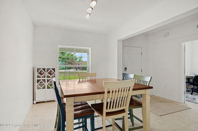120 Tate Court SE, Palm Bay, FL 32909