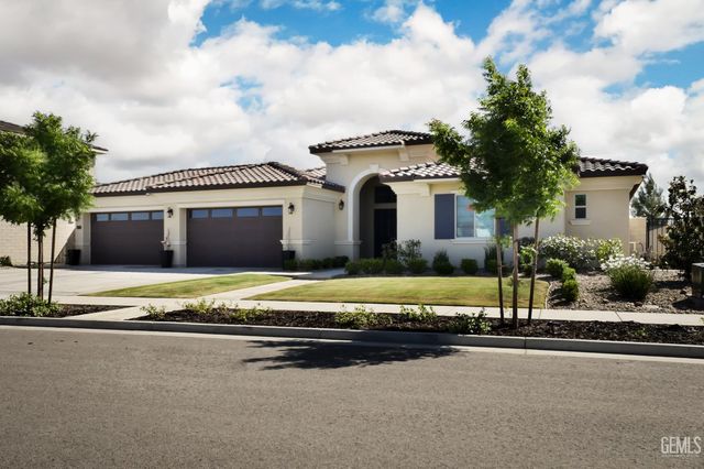 12531 Fairlawn Dr, Bakersfield, CA 93311
