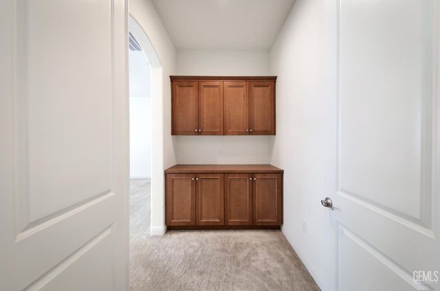 12531 Fairlawn Dr, Bakersfield, CA 93311