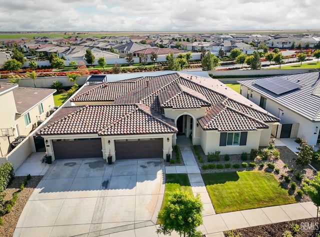 12531 Fairlawn Dr, Bakersfield, CA 93311
