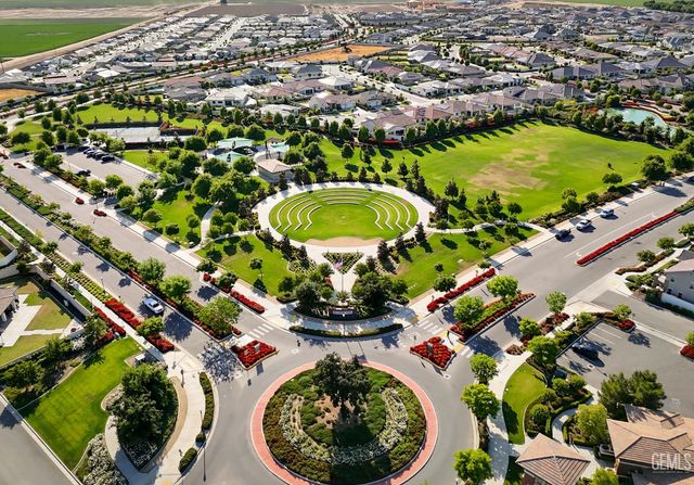 12531 Fairlawn Dr, Bakersfield, CA 93311