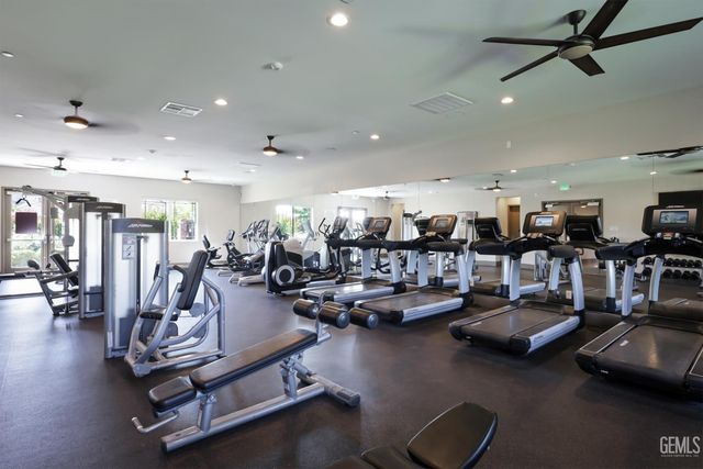 12531 Fairlawn Dr, Bakersfield, CA 93311