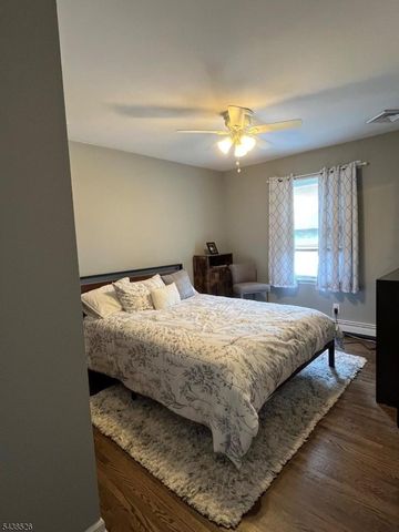 832 Lafayette Ave, Hawthorne Boro, NJ 07506