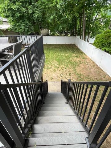 832 Lafayette Ave, Hawthorne Boro, NJ 07506
