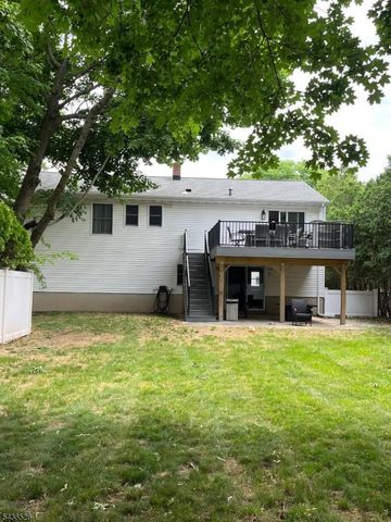832 Lafayette Ave, Hawthorne Boro, NJ 07506