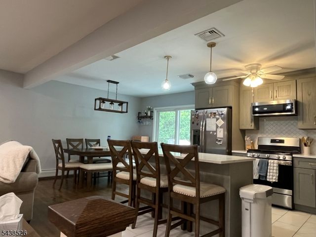 832 Lafayette Ave, Hawthorne Boro, NJ 07506