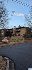 200 E Green Unit 200, Vestavia Hills, AL 35243