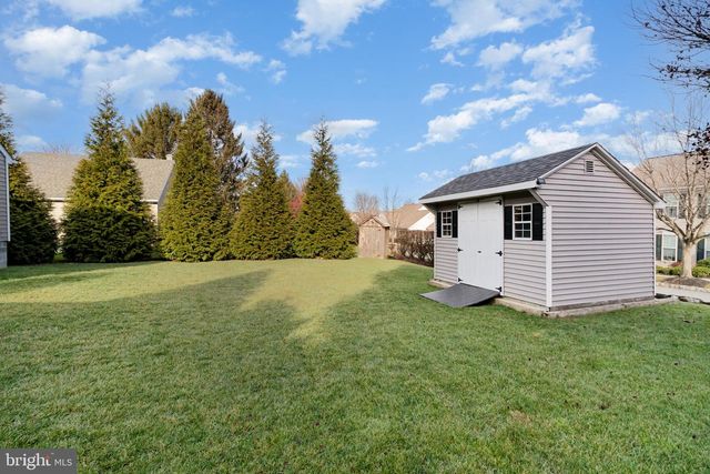 202 N DECATUR ST, Strasburg, PA 17579