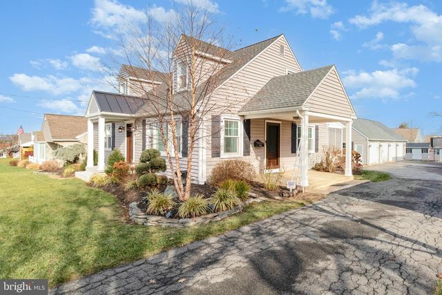 202 N DECATUR ST, Strasburg, PA 17579