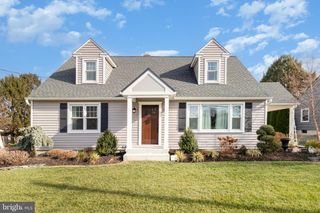 202 N DECATUR ST, Strasburg, PA 17579